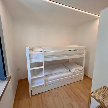 Wohnen Im Ehemaligen Kloster In Am Attersee Apartment *