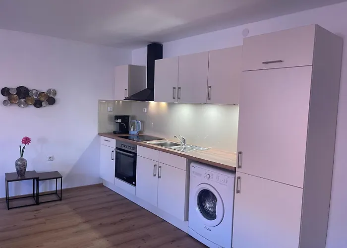 Wohnen Im Ehemaligen Kloster In Am Attersee *