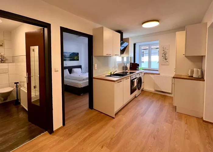 Wohnen Im Ehemaligen Kloster In Am Attersee Διαμέρισμα